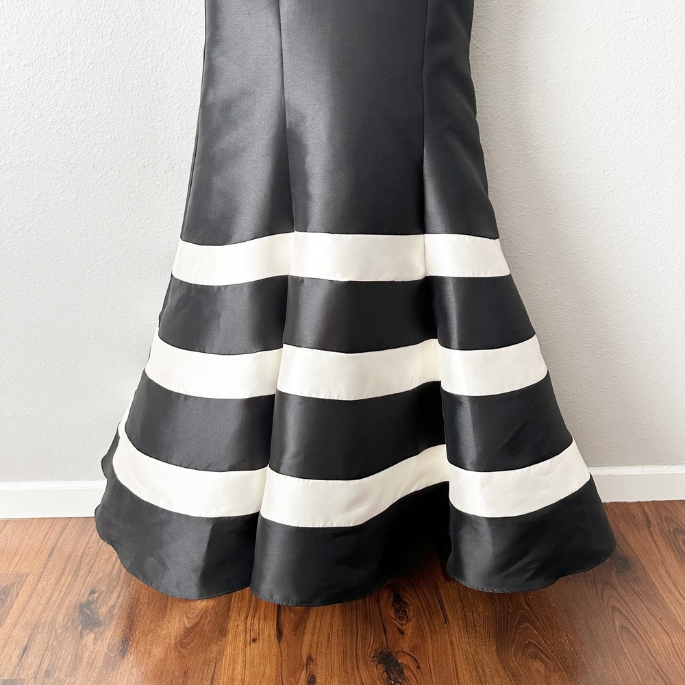 Mac Duggal Black and White Striped Mermaid Evening Gown - Picture 4 of 13